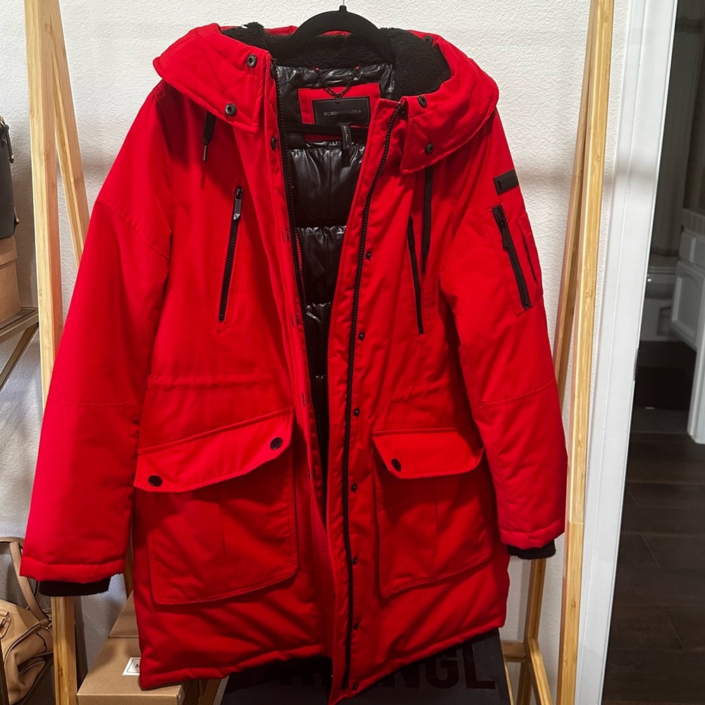 PERFECT RED puffer ski snow coat BCBG Max Azria